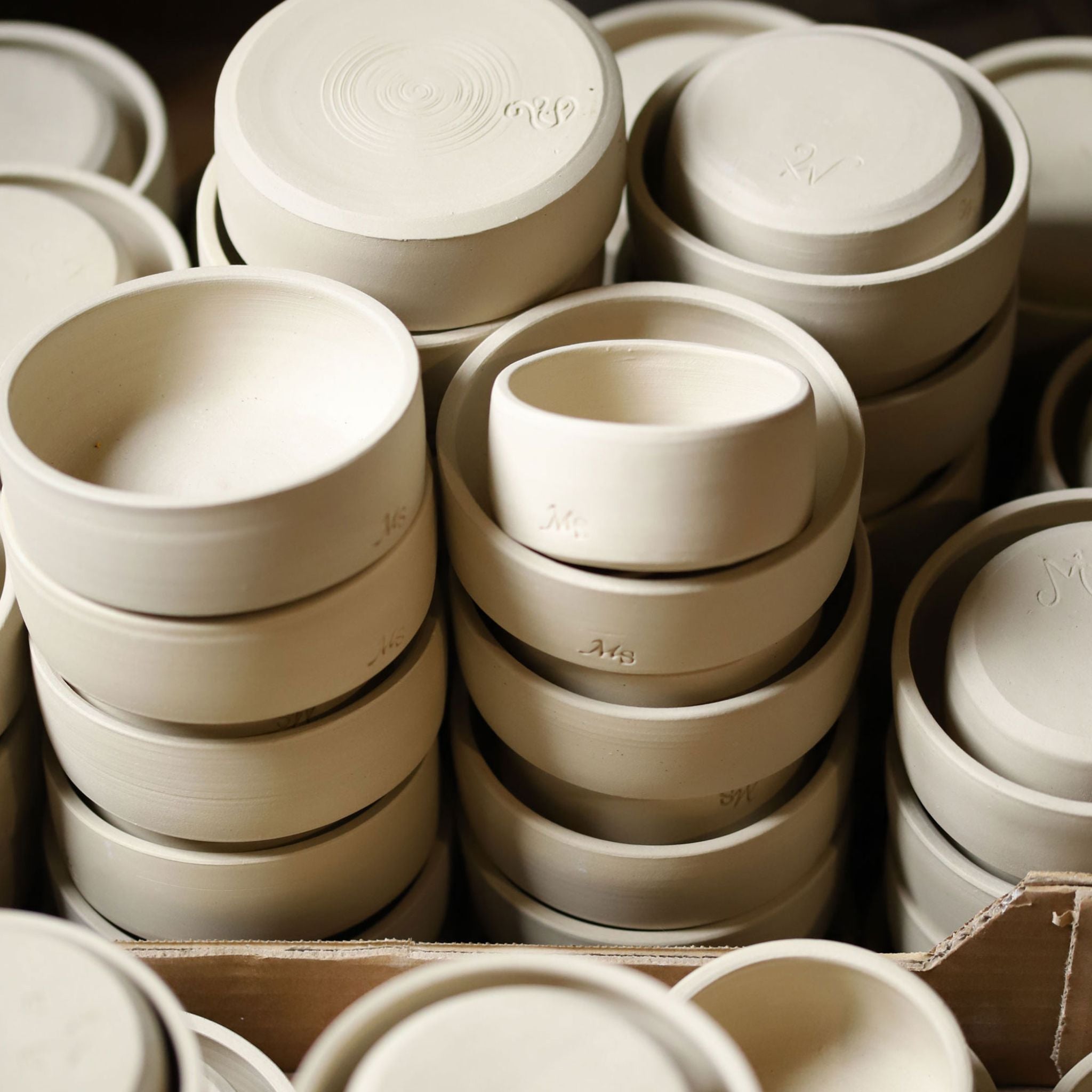 pots en céramique artisanaux