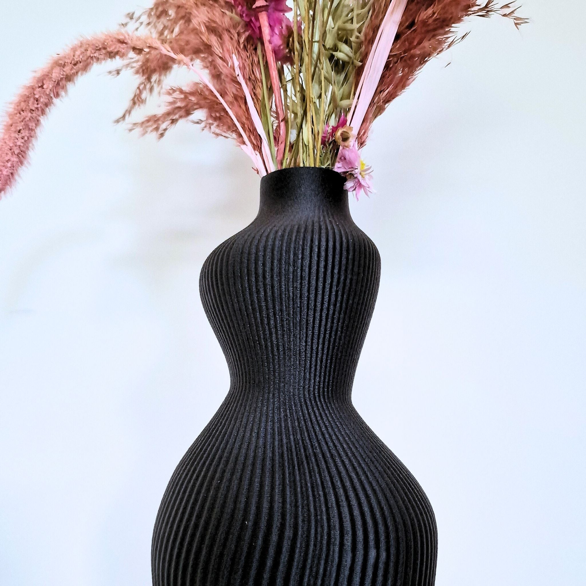 Vase corps femme eco-responsable pour fleurs séchées