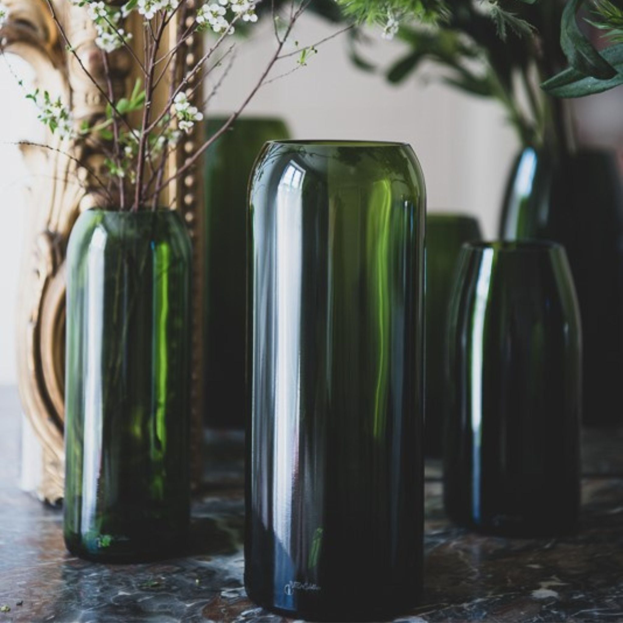 Vase magnum fait en bouteille de vins recyclées