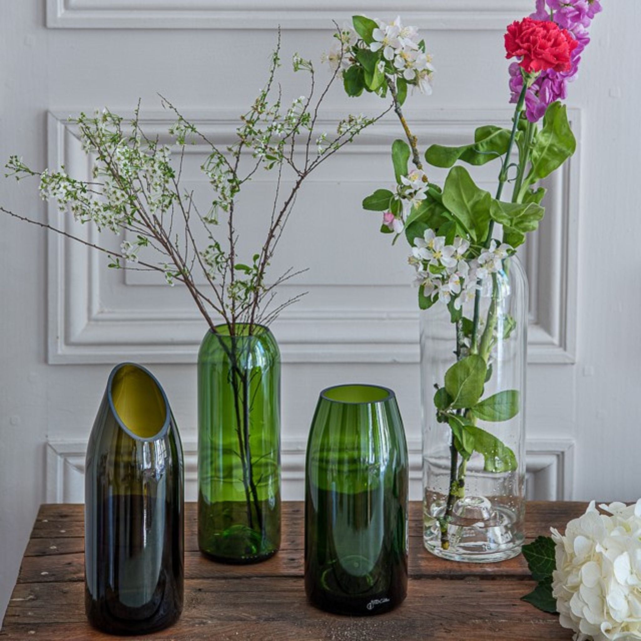 Vases bouteilles de vins recyclées fabriqués en France