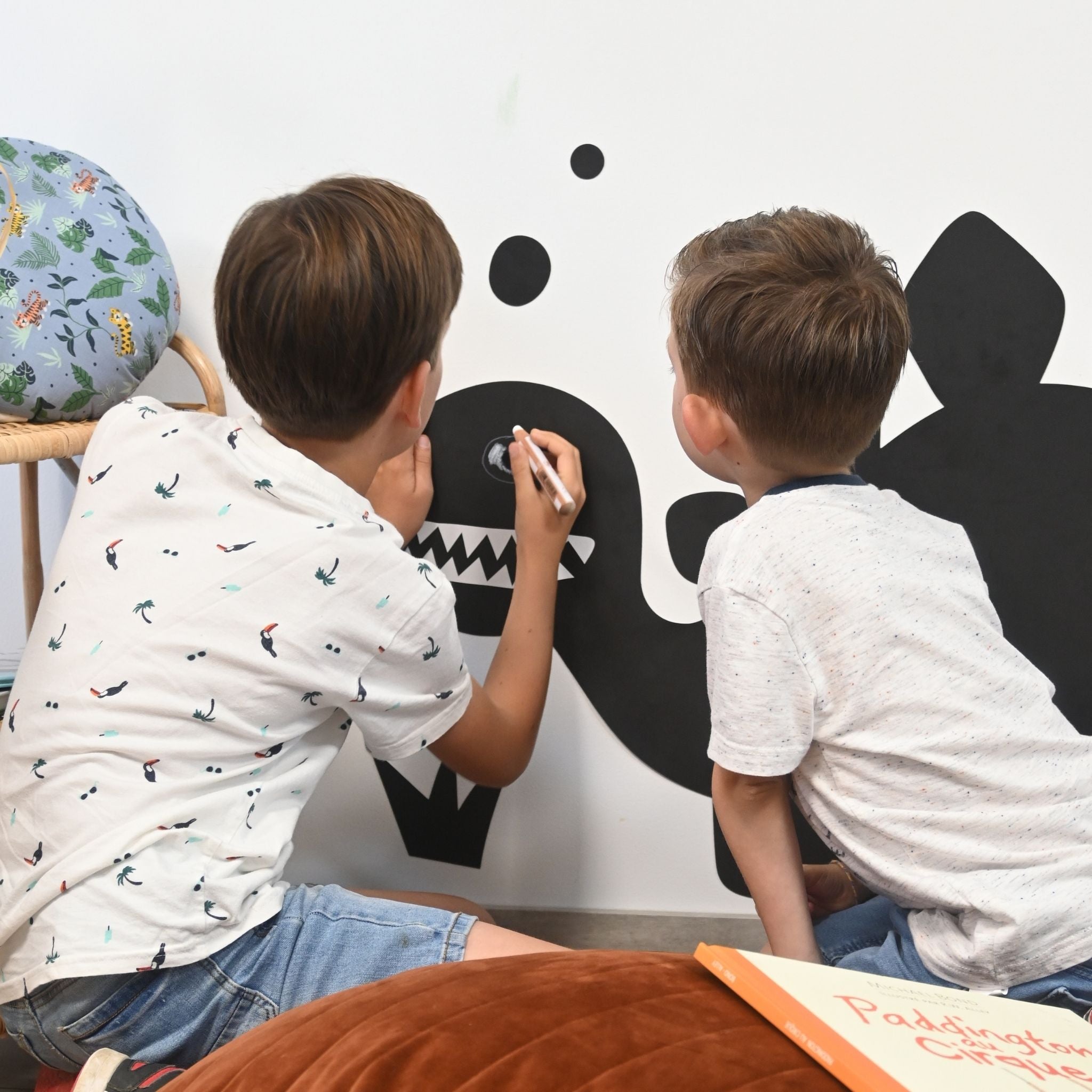 Tableau magnétique repositionnable dinosaure pour décorer chambre enfant